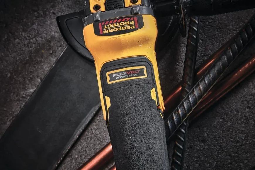 Болгарка аккумуляторная бесщёточная DeWALT DCG409NT DCG409NT фото