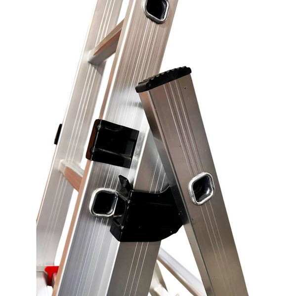 Лестница алюминиевая трёхсекционная GTM KME306 (3x6 ступенек, 1.64-3.26м) 39942 фото