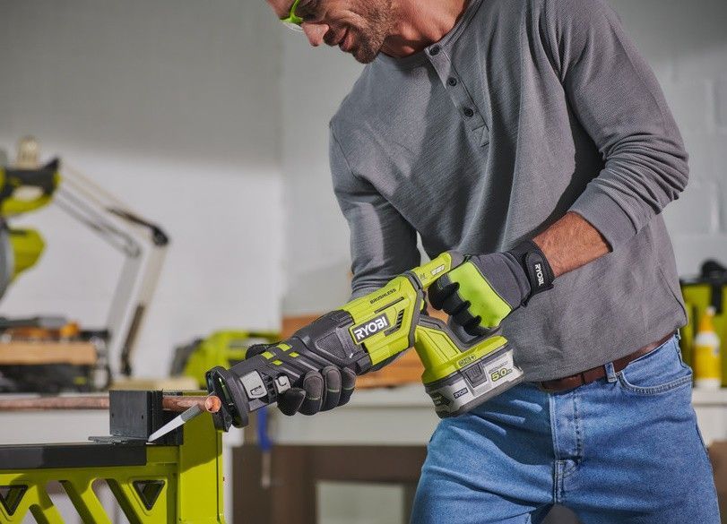 Аккумуляторная сабельная пила Ryobi R18RS7-0 ONE+ (каркас) 5133003809 фото