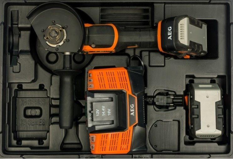 Кутова шліфмашина (болгарка) AEG BEWS18-125BL-502C 4935464417 фото