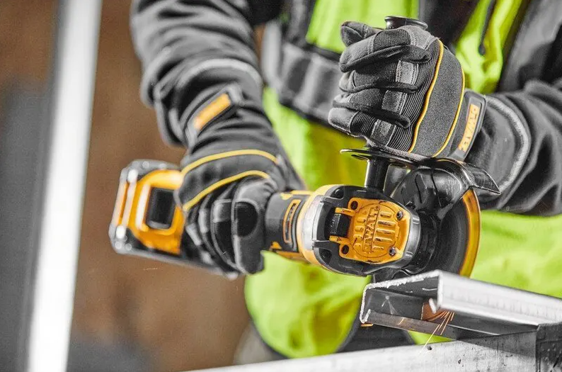 Болгарка акумуляторна безщіткова DeWALT DCG409VST1 DCG409VST1 фото