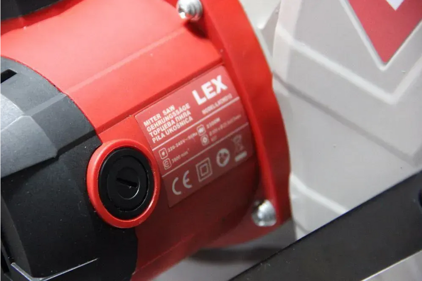 Пила торцювальна з протяжкою LEX LXCM305 (3000 Вт, з лазером) LXCM305 фото