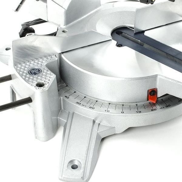 Пила торцювальна INTERTOOL DT-0625 DT-0625 фото
