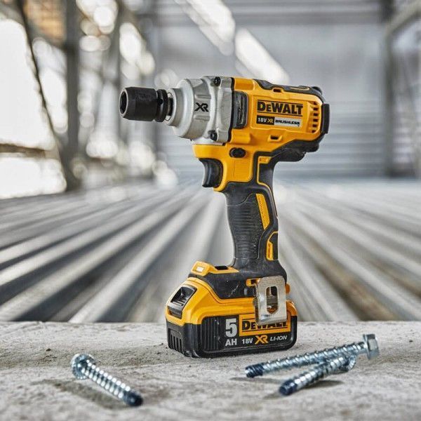 Гайковерт ударный аккумуляторный бесщёточный DeWALT DCF894P2 DCF894P2 фото