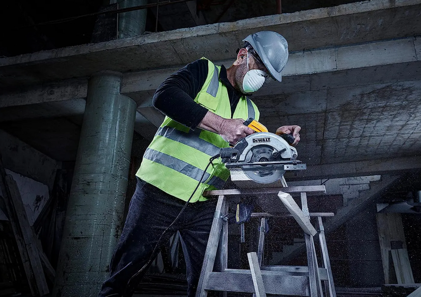 Пила дисковая сетевая DeWALT DWE5615 DWE5615 фото