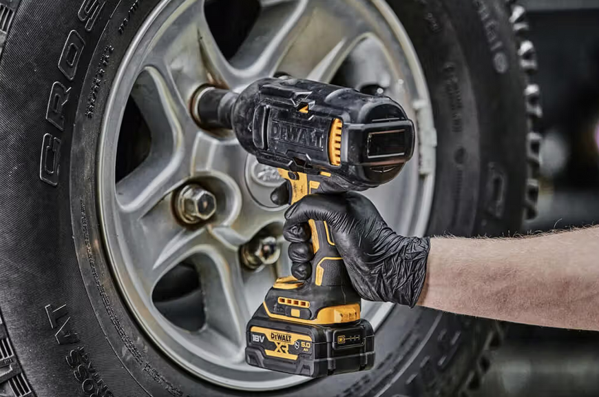 Гайковерт ударный аккумуляторный DeWALT DCF900P2G DCF900P2G фото