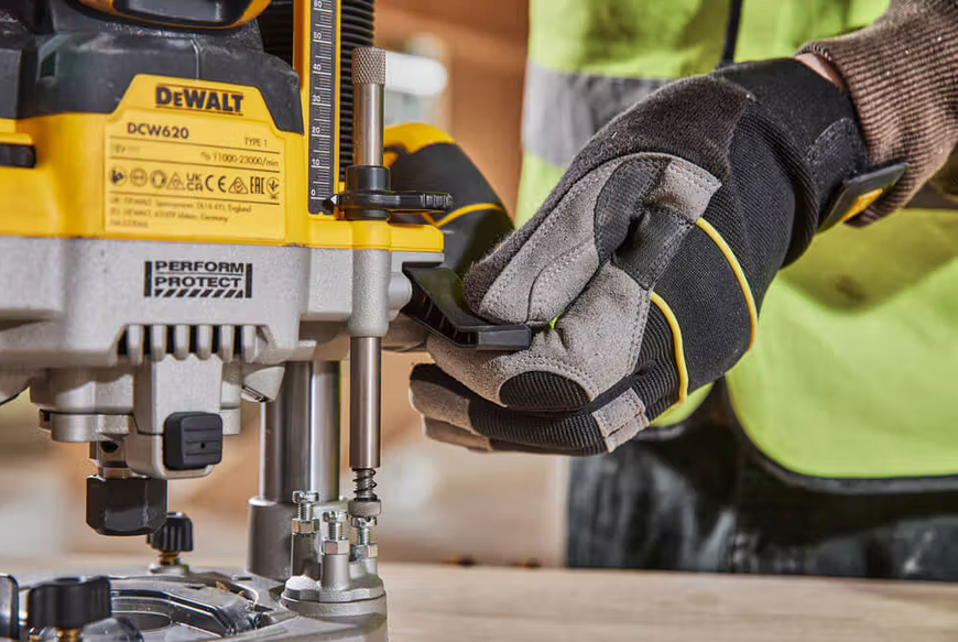 Фрезер аккумуляторный DeWALT DCW620NT (без АКБ и ЗУ) DCW620NT фото