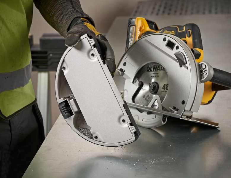 Пила дискова по металу акумуляторна DeWALT DCS383H2 DCS383H2 фото