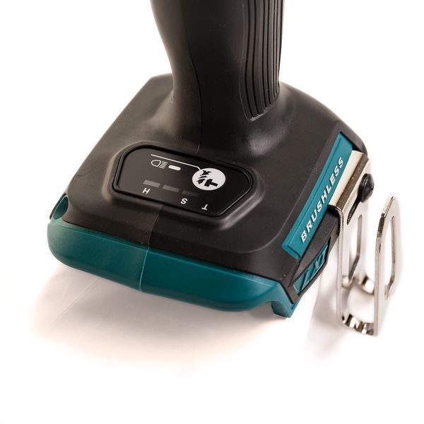 Аккумуляторный ударный винтоверт Makita DTD 154 Z DTD154Z фото