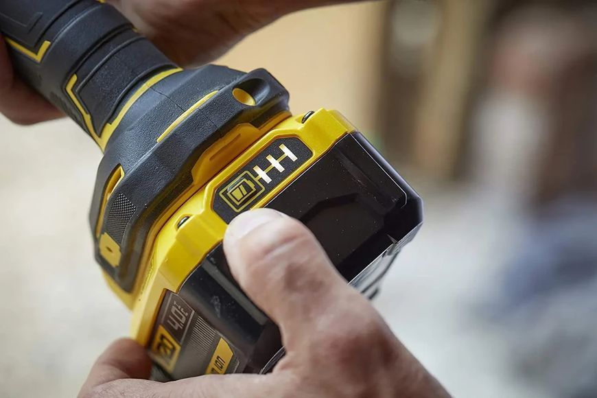 Болгарка аккумуляторная Stanley FatMax SFMCG400B SFMCG400B фото