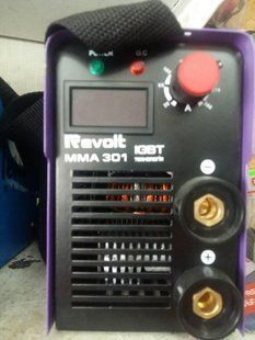Сварочный инвертор Revolt MMA 301 301307307 фото