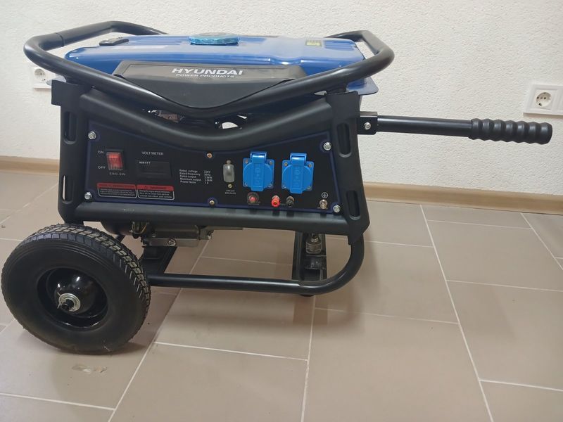 Бензиновый генератор HYUNDAI 55059FF 55059FF фото