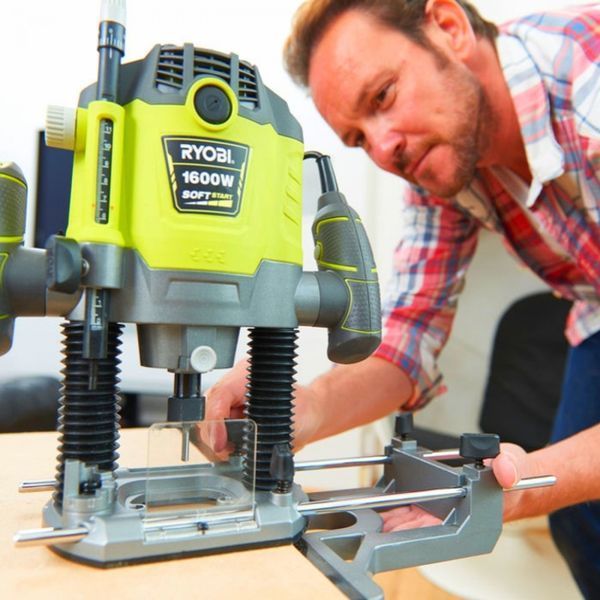 Фрезер Ryobi RRT1600P-K 5133002606 фото