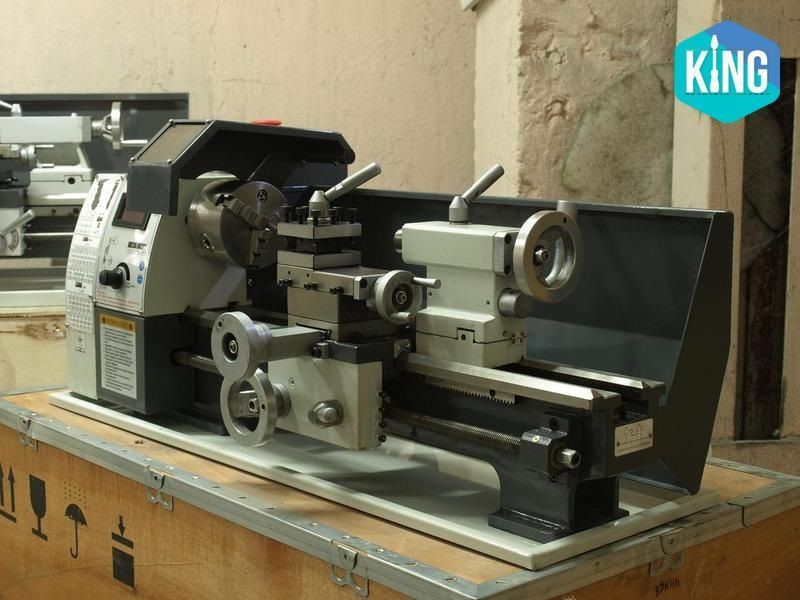 Токарно-гвинторізний верстат FDB Maschinen Turner 210х400V 826658 фото
