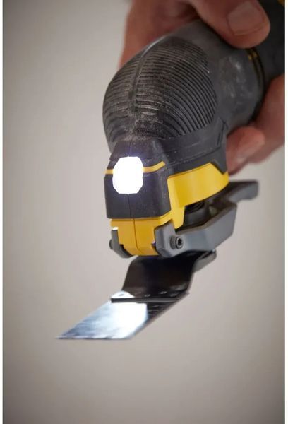 Многофункциональный инструмент аккумуляторный Stanley FatMax SFMCE500B SFMCE500B фото