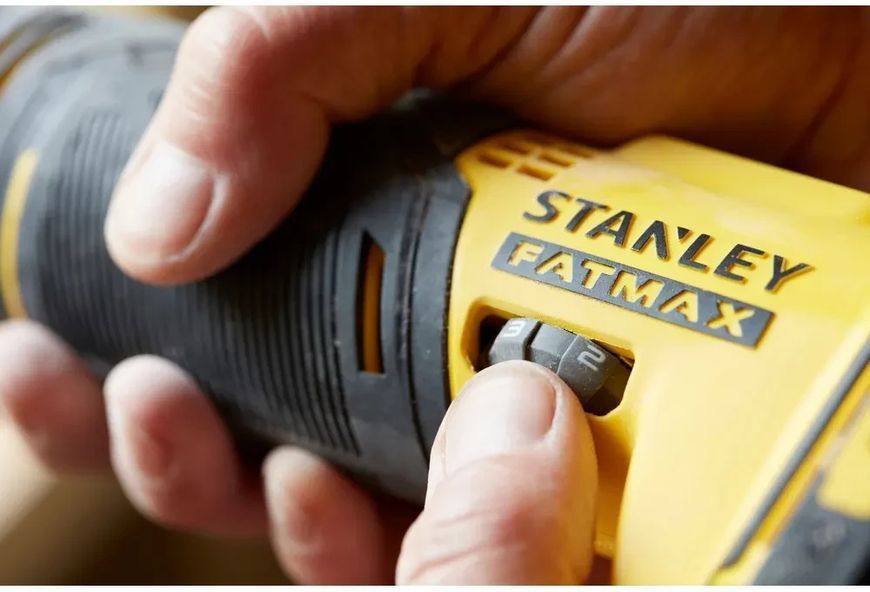 Многофункциональный инструмент аккумуляторный Stanley FatMax SFMCE500B SFMCE500B фото