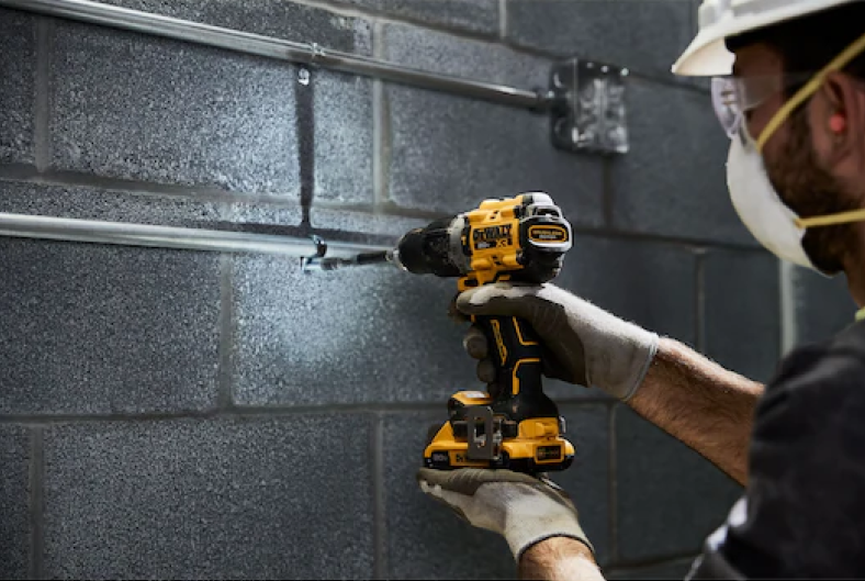 Акумуляторний безщітковий шуруповерт DEWALT DCD805B 20V DCD805B фото