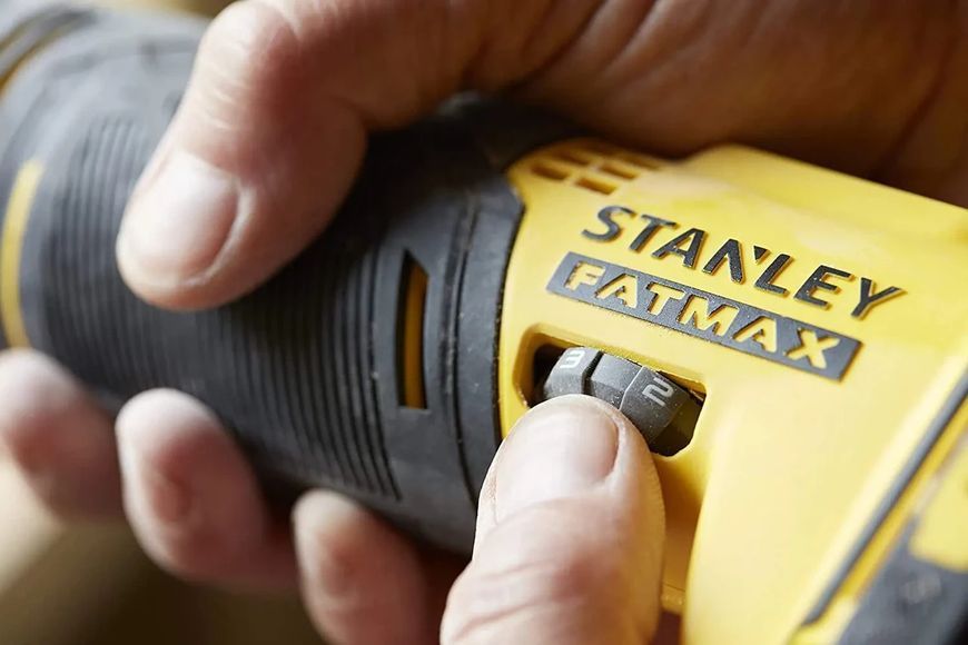 Многофункциональный инструмент аккумуляторный Stanley FatMax SFMCE510B SFMCE510B фото