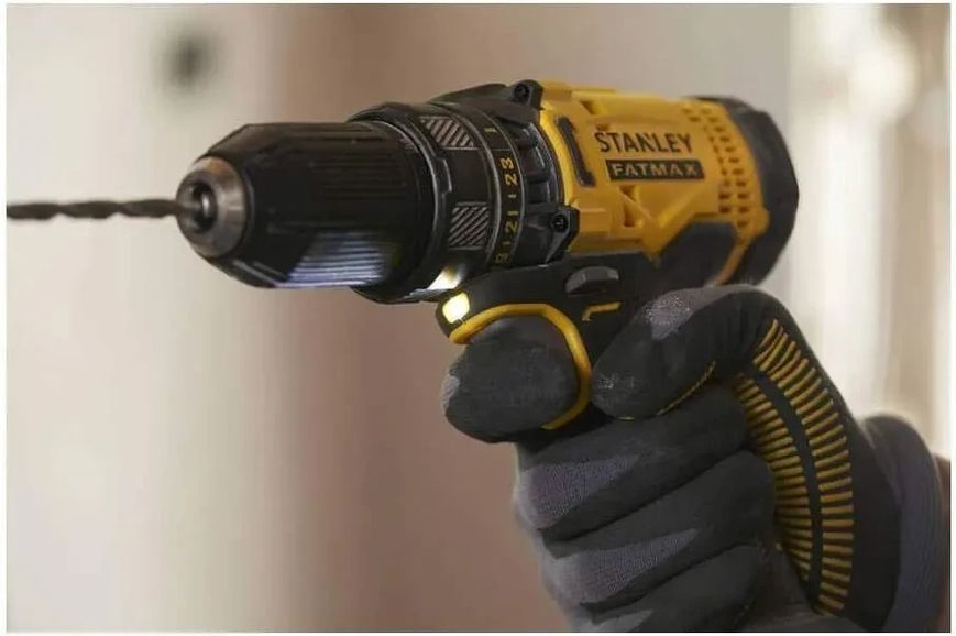 Дрель-шуруповерт аккумуляторный Stanley FatMax SFMCD700C2K SFMCD700C2K фото