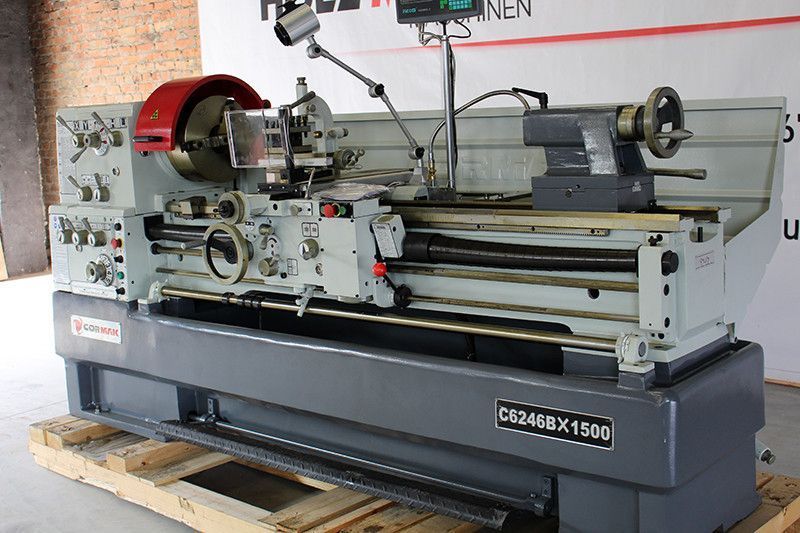 Універсальний токарний верстат CORMAK C6246Bx1500 (TC) C6246Bx1500 (TC) фото