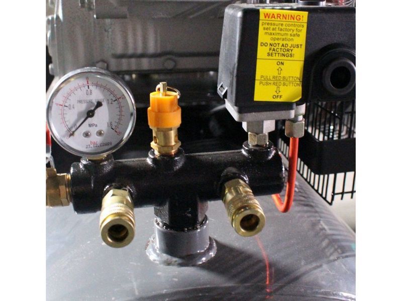 Поршневий компресор MAST 2105/500L 400V 12.5BAR 2105/500L 400V 12.5BAR фото