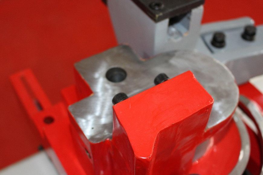 Універсальний ручний верстат для згинання Holzmann UB 100A UB100A фото