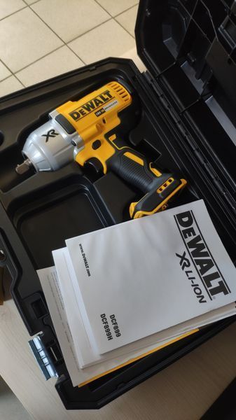 Гайковерт ударный аккумуляторный DeWALT DCF899NT DCF899NT фото