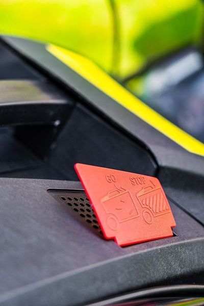 Газонокосарка бензинова GRAPHITE 52G671 (2200 Вт, 46см, 55л, мульчування) 52G671 фото