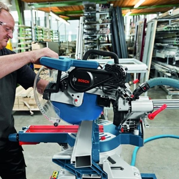 Торцовочная пила Bosch GCM 12 SDE Professional 0.601.B23.100 фото