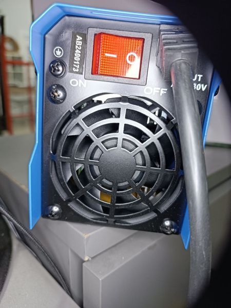 Сварочный инвертор Zegor MMA-300 MINI MMA-300 MINI фото