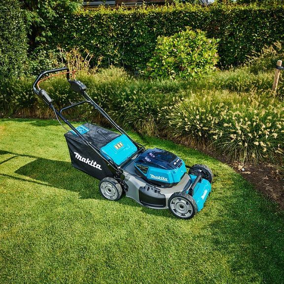 Газонокосилка аккумуляторная Makita DLM530PT4 DLM530PT4 фото