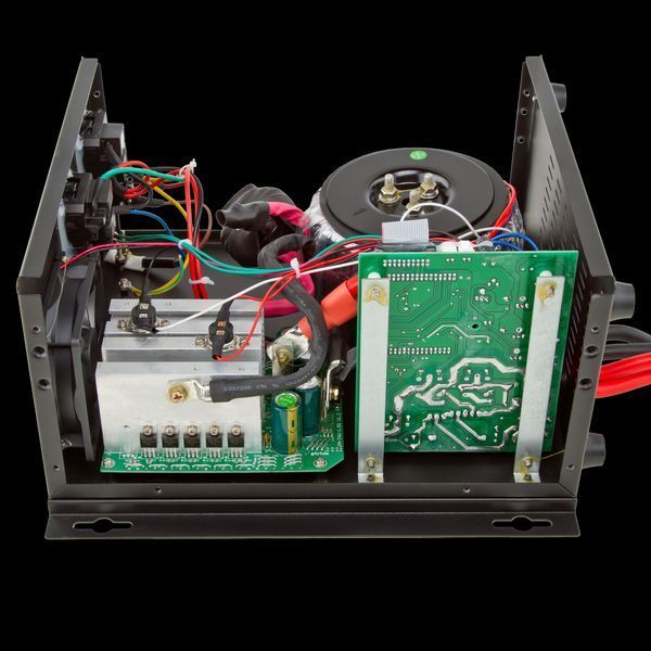 ДБЖ з правильною синусоїдою LogicPower 24V LPY-W-PSW-2500VA 10342 фото