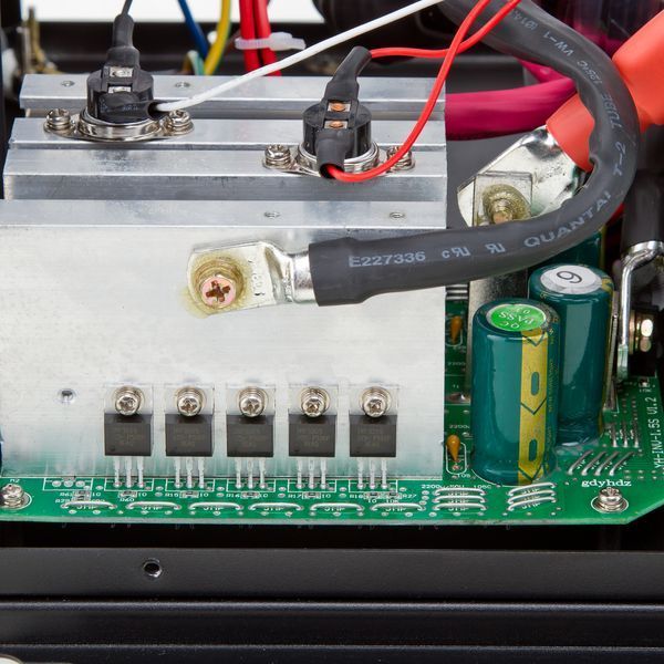 ДБЖ з правильною синусоїдою LogicPower 24V LPY-W-PSW-2500VA 10342 фото