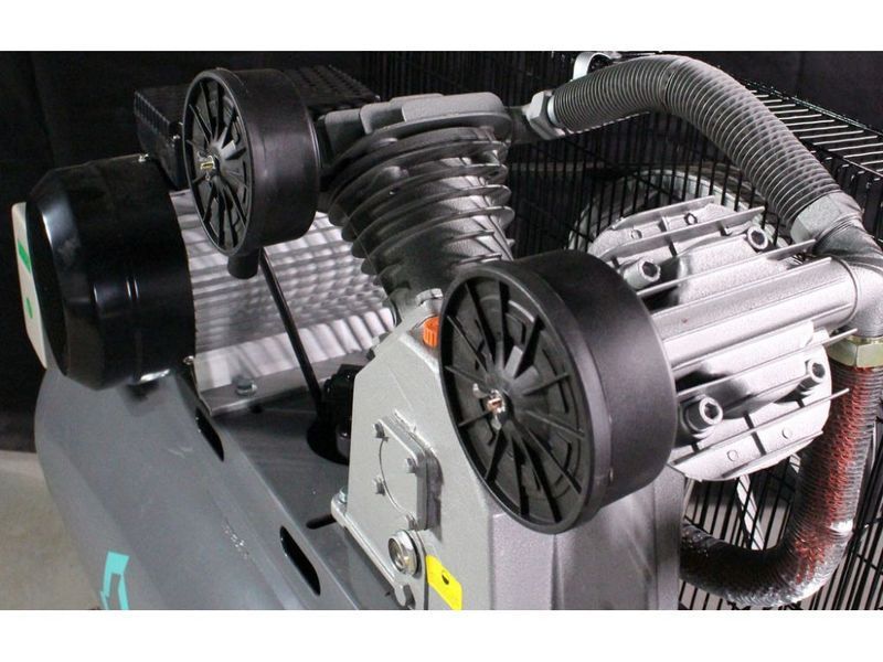Поршневой компрессор MAST VA90/200L 400 12.5BAR VA90/200L 400V 12.5BAR фото