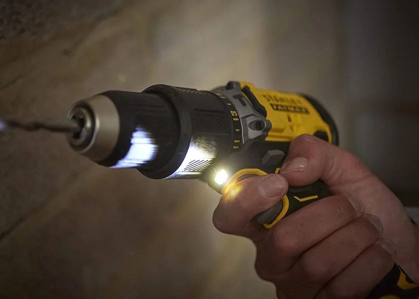 Дрель-шуруповерт ударный аккумуляторный Stanley FatMax SFMCD715D2K SFMCD715D2K фото