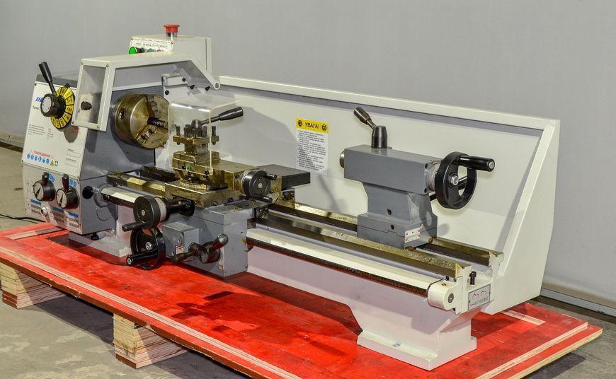 Токарно-гвинторізний верстат FDB Maschinen Turner 250x700GN 827762 фото