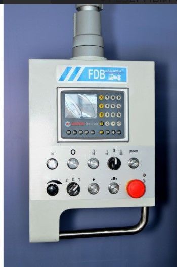 Свердлильно-фрезерний верстат FDB Mashinen DM45LV 827199 фото
