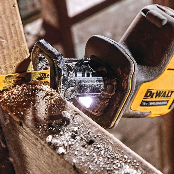 Пила сабельная аккумуляторная DeWALT DCS369NT DCS369NT фото