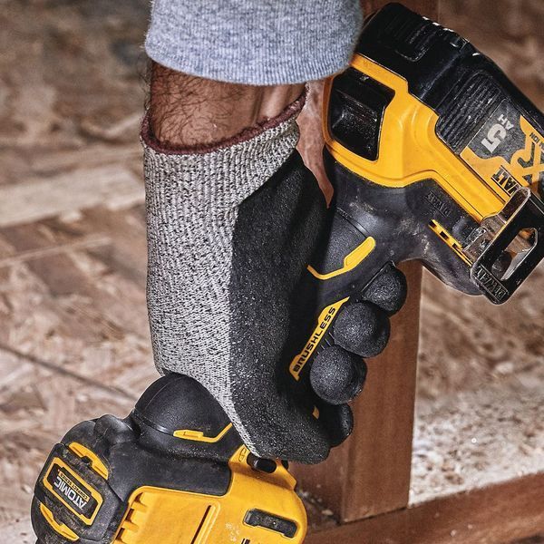 Пила сабельная аккумуляторная DeWALT DCS369NT DCS369NT фото