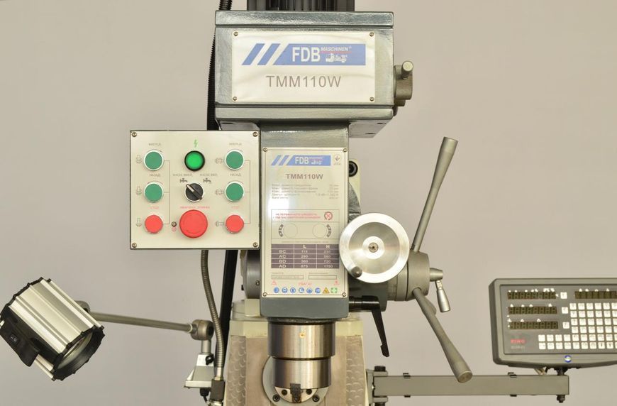 Універсальний фрезерний верстат FDB Maschinen TMM110W 827200 фото