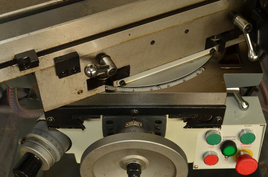 Універсальний фрезерний верстат FDB Maschinen TMM110W 827200 фото