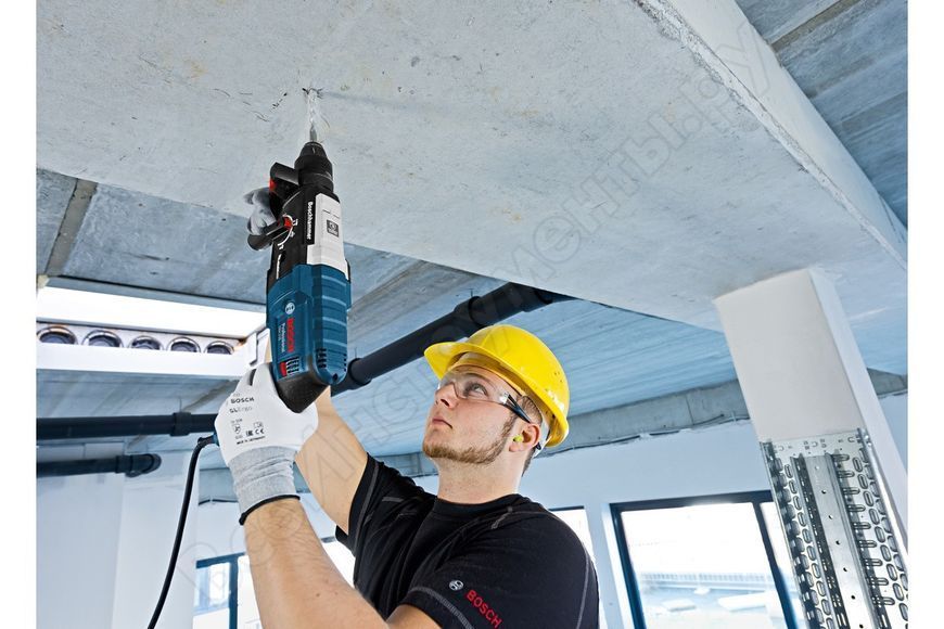 Перфоратор електричний Bosch GBH 2-28 Professional (0.88 кВт) (0611267500) 0.611.267.500 фото