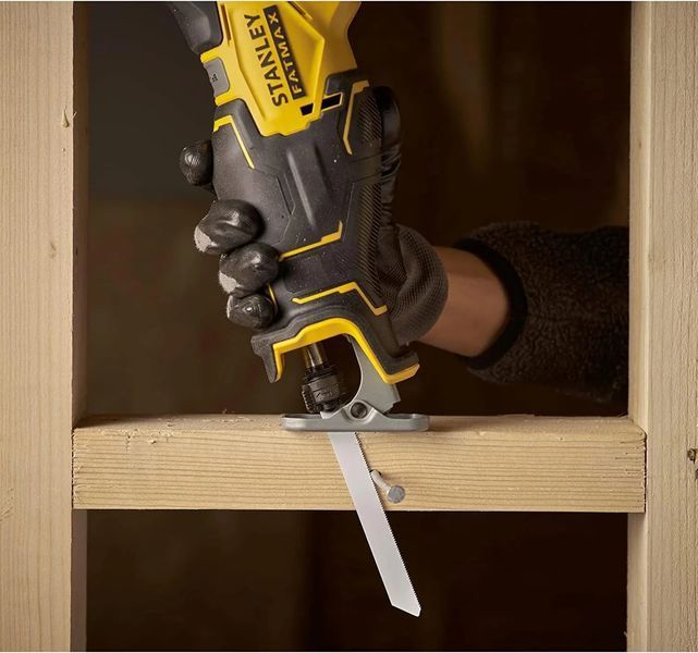 Пила сабельная аккумуляторная Stanley FatMax SFMCS310B SFMCS310B фото