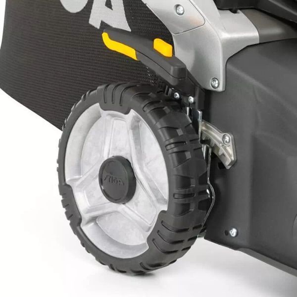 Газонокосарка бензинова самохідна STIGA Twinclip55SVH 2500 кв.м. Twinclip55SVH фото