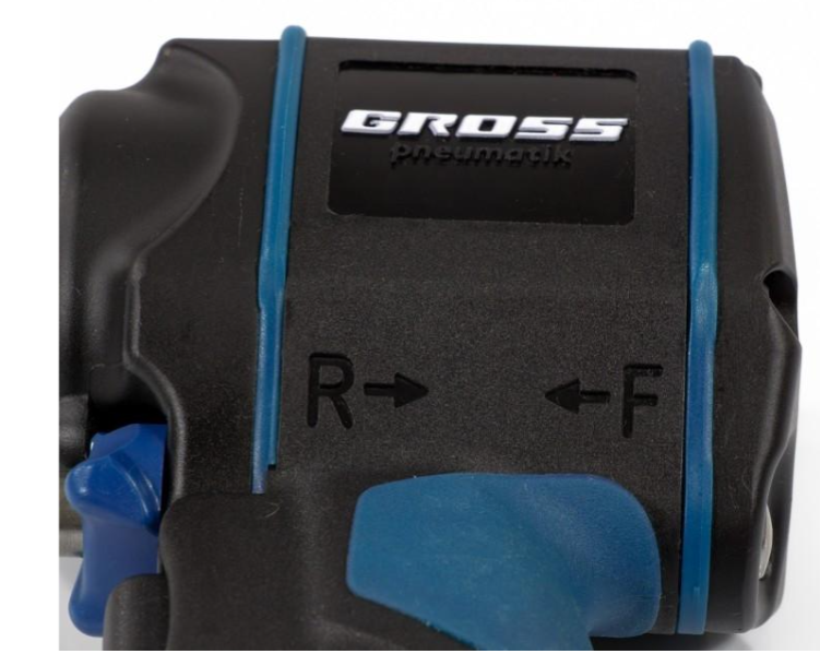 Гайковерт пневматичний ударний GROSS G985K2, 1/2", 610Нм, 9000 об/хв, з набором 17 предметів) 57445 фото