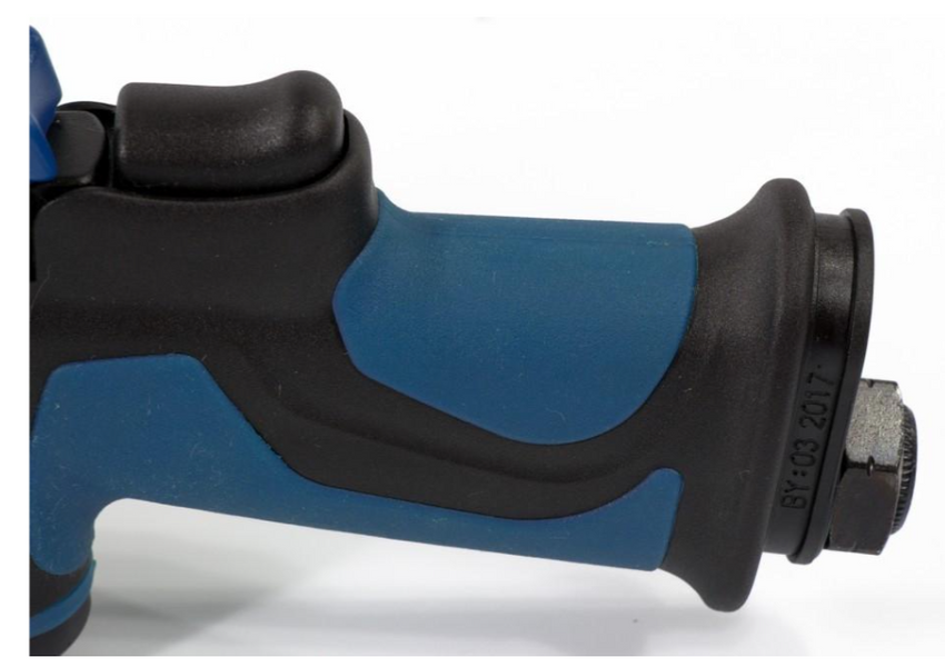Гайковерт пневматичний ударний GROSS G985K2, 1/2", 610Нм, 9000 об/хв, з набором 17 предметів) 57445 фото