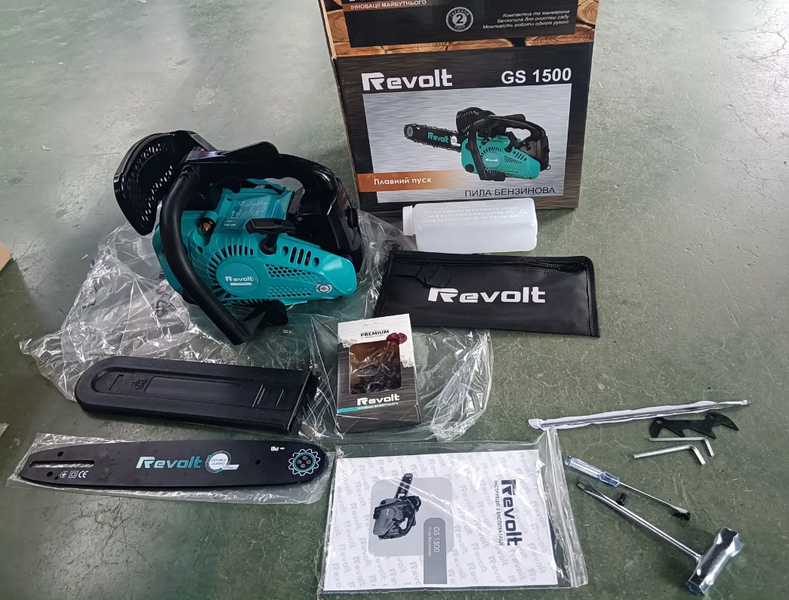 Пила цепная бензиновая Revolt GS1500 r0146 фото
