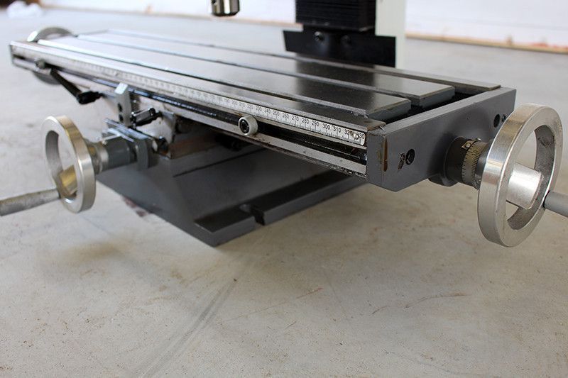 Фрезерний верстат CORMAK HK-25L Vario HK-25L Vario фото