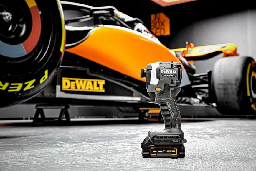 Шуруповёрт ударный аккумуляторный McLaren F1 TEAM LIMITED EDITION DeWALT DCF85ME2GT DCF85ME2GT фото