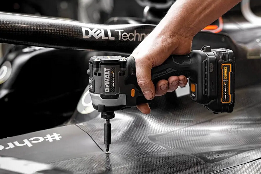Шуруповёрт ударный аккумуляторный McLaren F1 TEAM LIMITED EDITION DeWALT DCF85ME2GT DCF85ME2GT фото